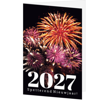 Kerstkaart met vuurwerk en feestelijke uitstraling