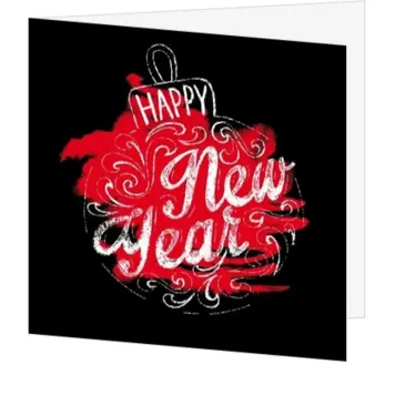 Kerstkaart met rode kerstbal en Happy New Year op zwart