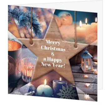 Kerstkaart met houten ster en sfeervolle kerstbeelden