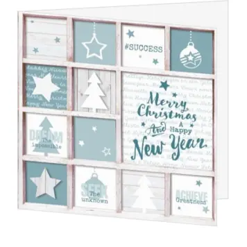 Kerstkaart met letterbak en kerstornamenten