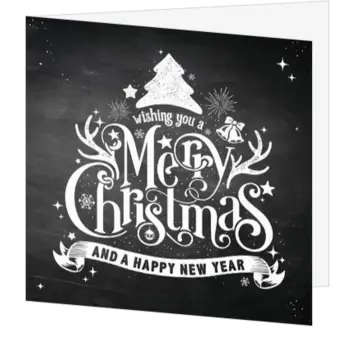 Kerstkaart met typografische kerstboom op krijtbord