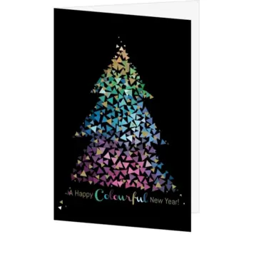 kerstkaart met kleurrijke kerstboom van driehoekjes