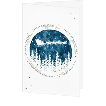 Kerstkaart met arrenslee in blauwe winternacht