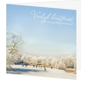 kerstkaart met winterlandschap en schaatsers