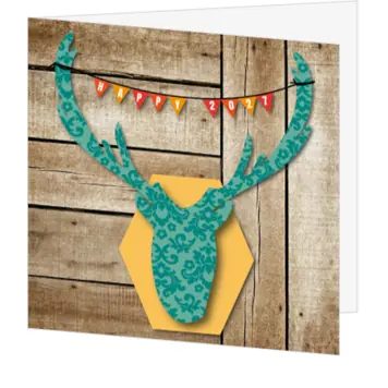 kerstkaart met rendierkop op hout en Happy 2021 slinger