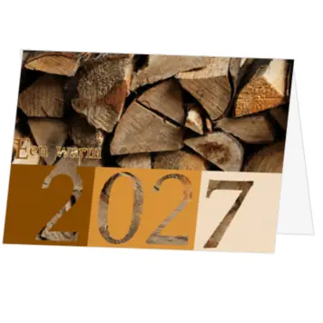 kerstkaart met houtstapel en jaartal 2027