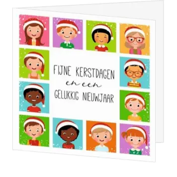 Kerstkaart met kleurrijke kinderen en kerstmutsen