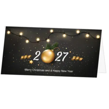 kerstkaart met lichtsnoer, gouden kerstbal en 2027