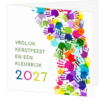 Kerstkaart met kleurrijke kinderhandjes en 2021