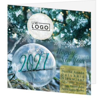 Kerstkaart met wintergroen en transparante kerstbal 2027