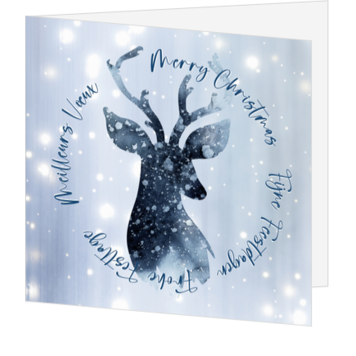 Kerstkaart met blauw rendier en feestelijke tekstcirkel