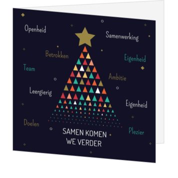 Kerstkaart met kleurrijke kerstboom en kernwaarden