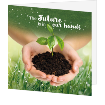 Duurzame kerstkaart met plantje in handen