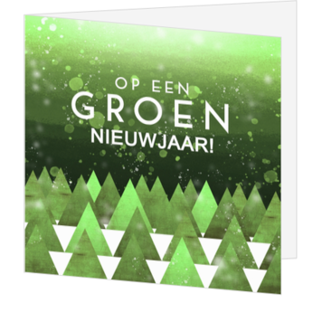 Groene kerstkaart met winters bos en sneeuw