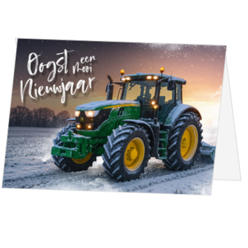 Kerstkaart met tractor in besneeuwd landschap