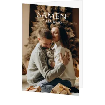 Warme kerstkaart met foto van gezin en huisdier