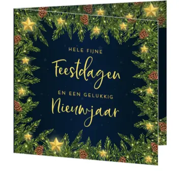 Kerstkaart met goudlook en dennentakken