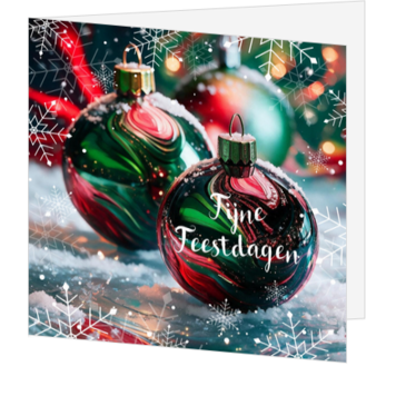 Kerstkaart met rood en groen geverfde kerstballen